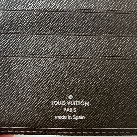 Louis Vuitton Taiga Leather Tri-Fold Multiple Wallet (brown). New never used!!! - Picture 7 of 8